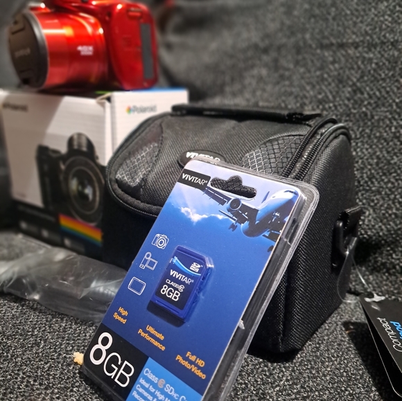 Polaroid iE4038 Digital Camera Kit w/ 40x Optical Zoom 18MP HD Video 3" LCD Kit - Picture 5 of 8